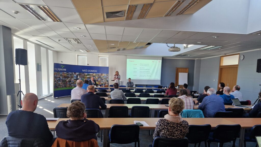 2024 04 roadshow 01