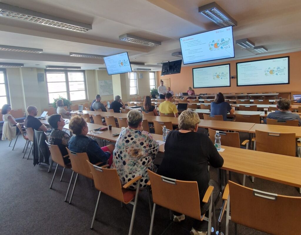 2024 04 roadshow 03